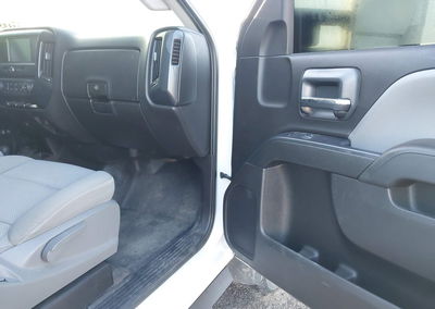 2019 Chevrolet Silverado 2500hd Wt, daño Lateral izquierdo, Iaai lote 44333294, foto 5 de 6