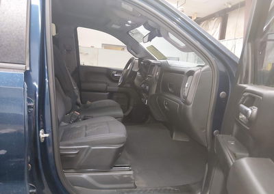 2022 Chevrolet Silverado 1500 4wd  Short Bed Custom, Front End damage, Iaai lot 45595522, photo 5 of 17