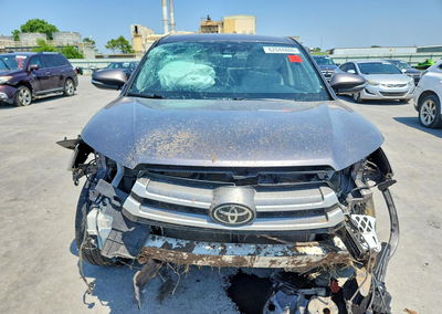 2019 Toyota Highlander Le Plus, daño Frontal, Copart lote 62044886, foto 5 de 6