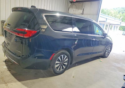 2023 Chrysler Pacifica Hybrid Touring L, пошкодження: Незначні вм’ятини/подряпини, Copart лот 61994446, фото 3 з 6