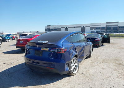 2022 Tesla Model Y Long Range Dual Motor All-wheel Drive, daño Trasero derecho, Iaai lote 44590824, foto 4 de 6