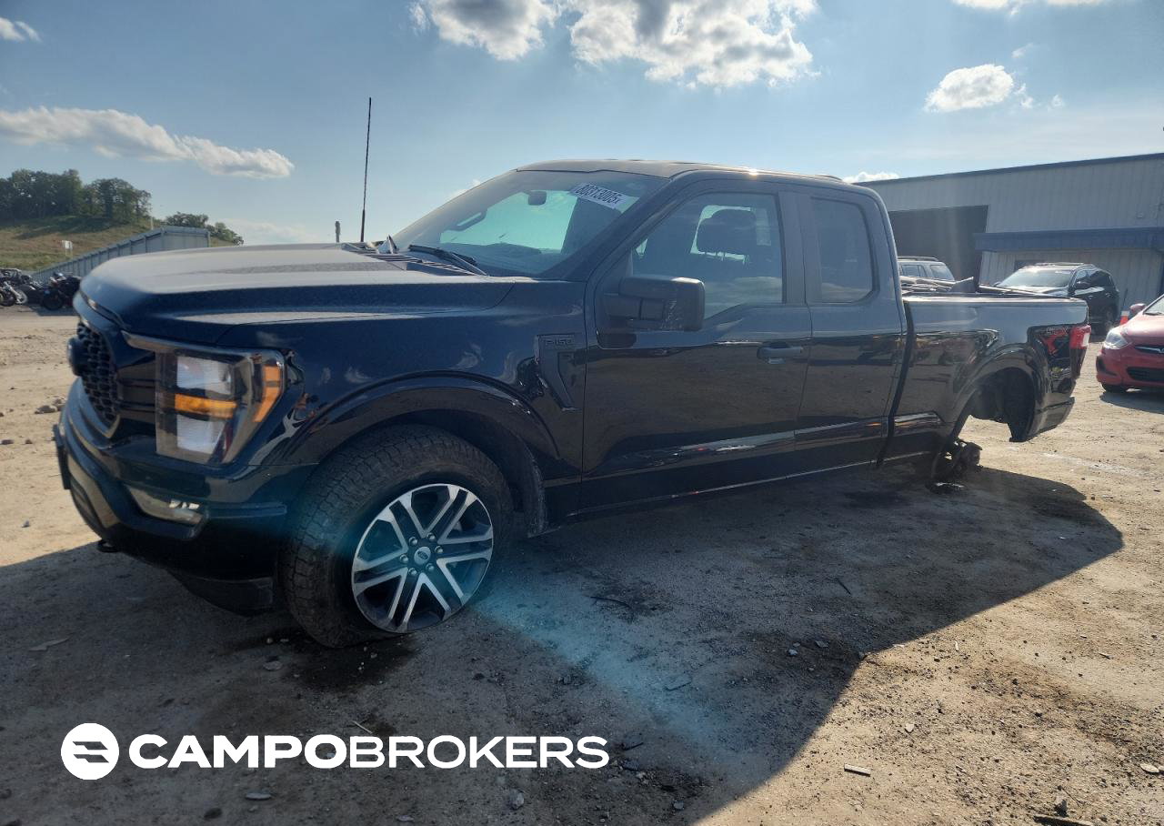 2023 Ford F150 Super Cab, daño Lateral, Copart lote 95390435