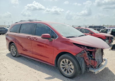 2025 Toyota Sienna Le, daño Frontal, Copart lote 63899026, foto 4 de 6