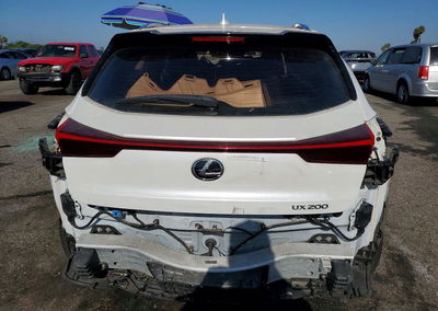 2019 Lexus Ux 200, daño Trasero, Copart lote 61434036, foto 6 de 6