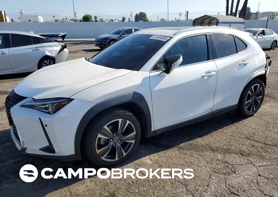 2019 Lexus Ux 200, daño Trasero, Copart lote 61434036