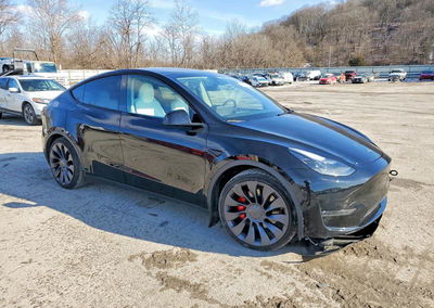 2024 Tesla Y, пошкодження: Передня частина, Copart лот 72651595, фото 4 з 15