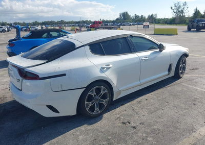 2020 Kia Stinger Gt-line, daño Front & Rear, Iaai lote 45755916, foto 4 de 21