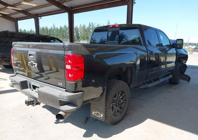 2019 Chevrolet Silverado 2500hd Ltz, daño Frontal, Iaai lote 45123181, foto 4 de 6