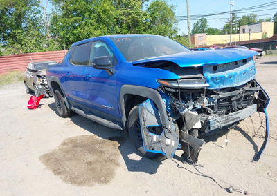 2025 Chevrolet Silverado Ev Lt, daño Frontal, Iaai lote 45301026