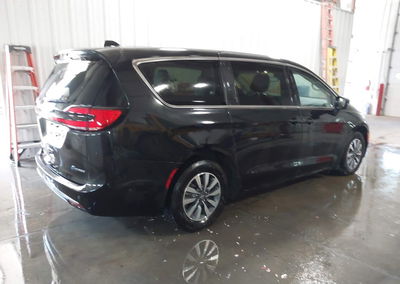 2023 Chrysler Pacifica Hybrid Touring L, пошкодження: Left & Right Side, Iaai лот 45293971, фото 4 з 6