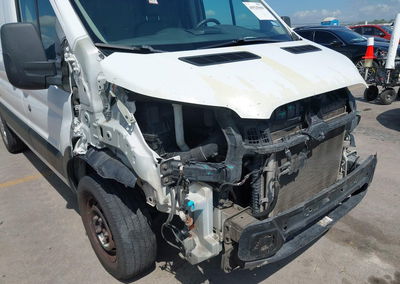 2019 Ford Transit-250, daño Frontal derecho, Iaai lote 45525909, foto 6 de 6