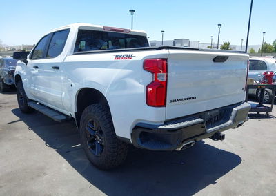 2021 Chevrolet Silverado 1500 4wd  Short Bed Lt Trail Boss, uszkodzenie: Theft, Iaai lot 45340289, zdjęcie 3 z 6