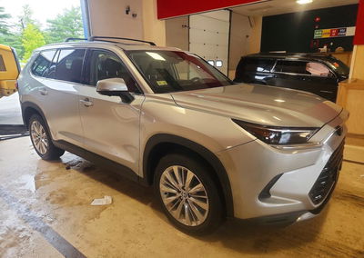 2024 Toyota Grand Highlander Platinum, uszkodzenie: Tył, Copart lot 63651686, zdjęcie 4 z 6