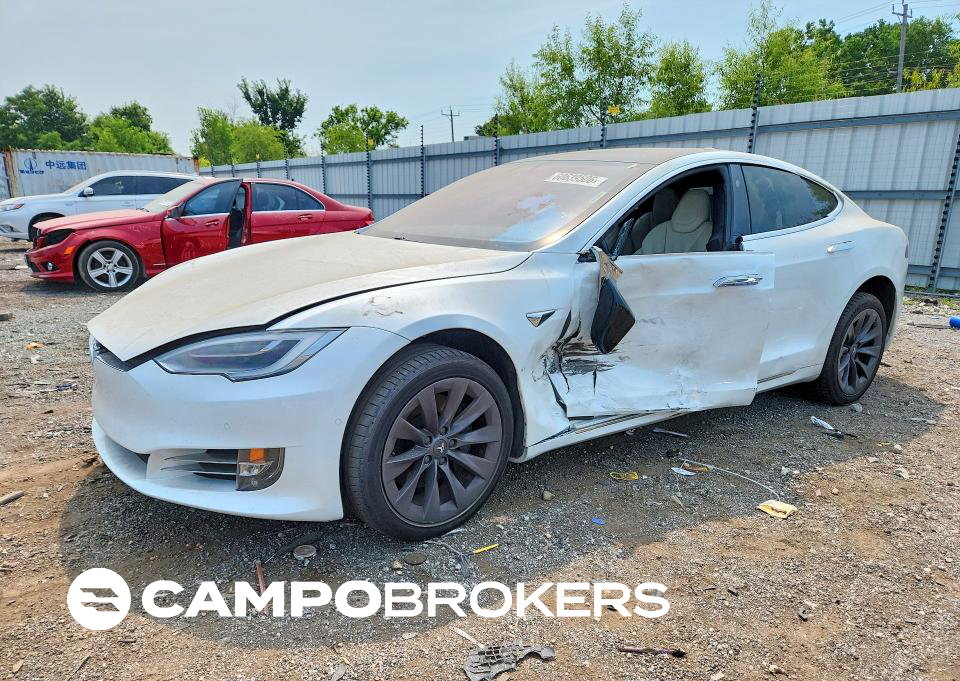 2020 Tesla Model S, daño Lateral, Copart lote 60639506