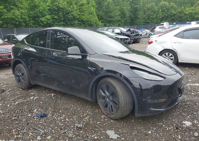 2025 Tesla Model Y, daño Frontal, Copart lote 59980206, foto 4 de 14