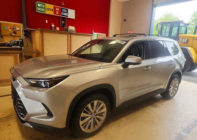 2024 Toyota Grand Highlander Platinum, daño Trasero, Copart lote 63651686