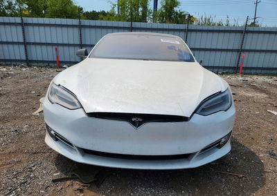 2020 Tesla Model S, daño Lateral, Copart lote 60639506, foto 5 de 6