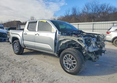 2025 Toyota Tacoma Double Cab, daño Frontal, Copart lote 77802045, foto 4 de 15