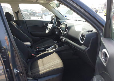 2023 Hyundai Venue Sel, daño Trasero, Iaai lote 45383884, foto 5 de 6