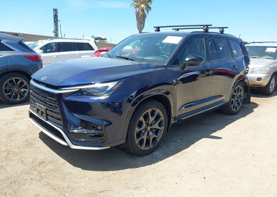 2025 Lexus Tx 500h F Sport Luxury, daño Trasero, Iaai lote 44950262, foto 2 de 6