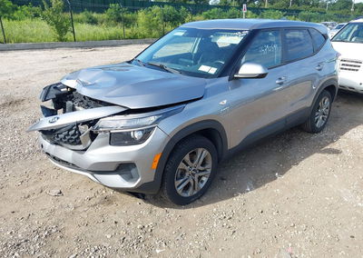 2021 Kia Seltos Lx, uszkodzenie: Normal Wear & Tear, Iaai lot 45790591, zdjęcie 2 z 6