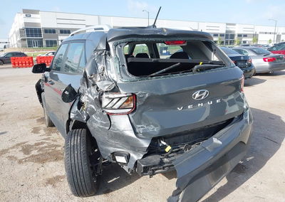 2023 Hyundai Venue Sel, daño Trasero, Iaai lote 45383884, foto 3 de 6