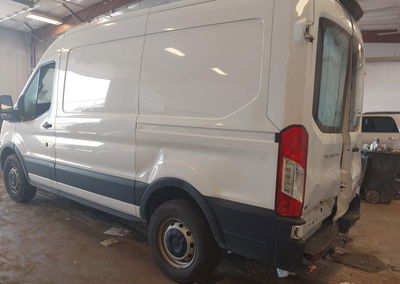 2020 Ford Transit-250, daño Trasero, Iaai lote 45354854, foto 3 de 6