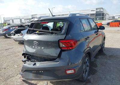 2023 Hyundai Venue Sel, daño Trasero, Iaai lote 45383884, foto 4 de 6