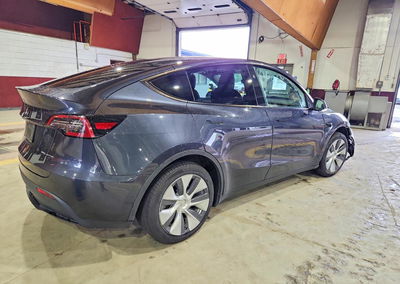 2024 Tesla Model Y, daño Frontal, Copart lote 59673796, foto 3 de 6