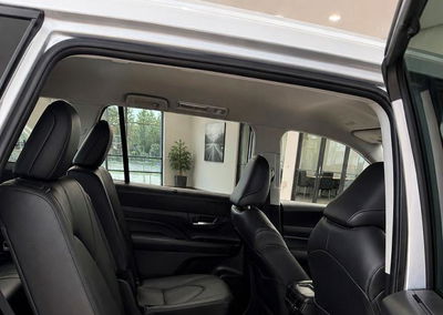 2025 Toyota Grand Highlander Xle, daño Abolladuras/rayones menores, Copart lote 64684826, foto 6 de 6