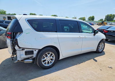 2025 Chrysler Pacifica Select, daño Frontal, Copart lote 62660526, foto 3 de 6