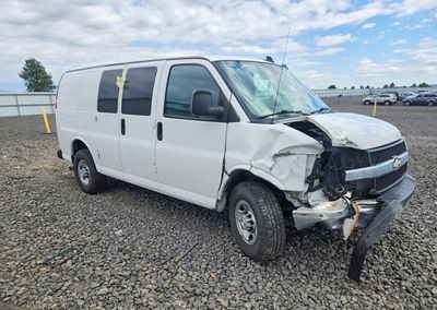 2021 Chevrolet Express G2500, daño Frontal, Copart lote 57180586, foto 4 de 6