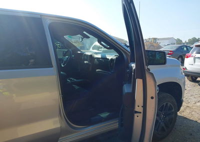 2021 Chevrolet Silverado 1500 4wd  Short Bed Lt Trail Boss, daño Theft, Iaai lote 45766479, foto 5 de 6
