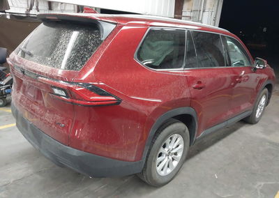 2024 Toyota Grand Highlander Xle, Left Side damage, Iaai lot 45444041, photo 4 of 6