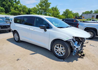 2025 Chrysler Pacifica Select, daño Frontal, Copart lote 62660526, foto 4 de 6