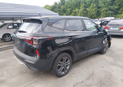 2021 Kia Seltos Lx, uszkodzenie: Przód, Iaai lot 45711637, zdjęcie 4 z 6