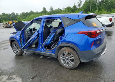 2021 Kia Seltos Lx, uszkodzenie: Dachowanie, Copart lot 61969226, zdjęcie 2 z 6