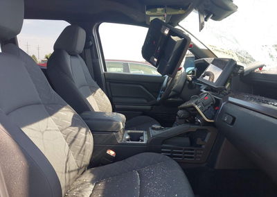 2025 Toyota Tacoma Sr5, daño Frontal, Iaai lote 45595002, foto 5 de 15