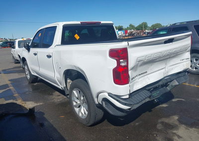 2024 Chevrolet Silverado 1500 2wd  Short Bed Custom, daño Trasero, Iaai lote 45354995, foto 3 de 6