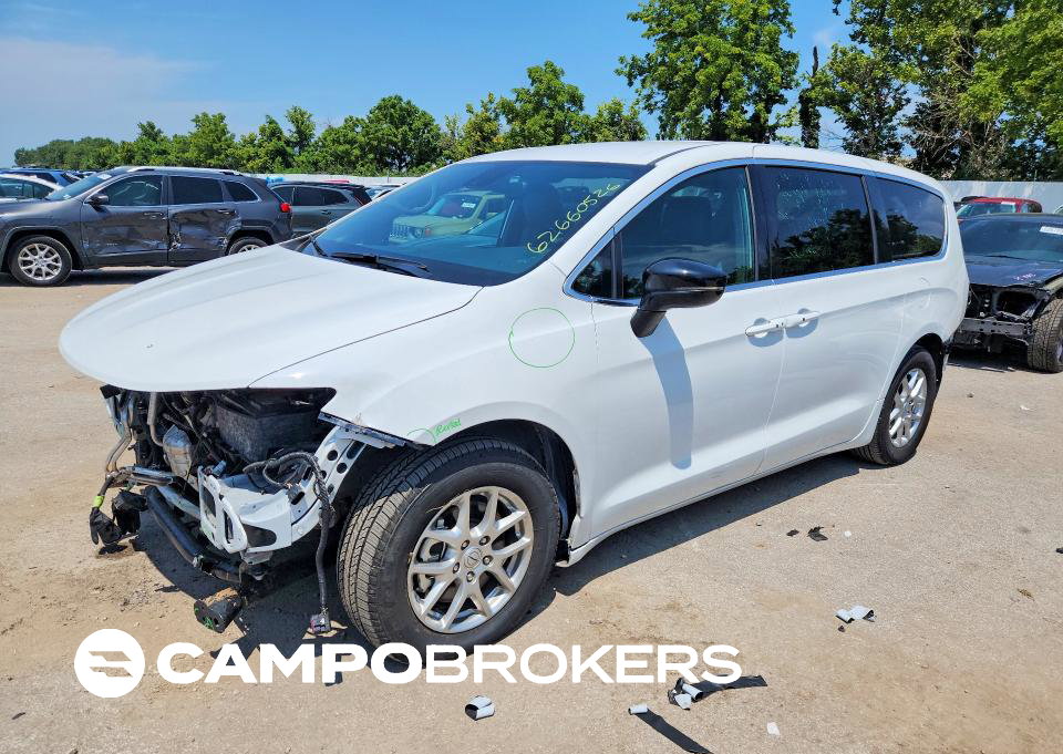 2025 Chrysler Pacifica Select, daño Frontal, Copart lote 62660526