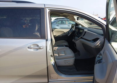2019 Toyota Sienna Xle 8 Passenger, пошкодження: Передня частина, Iaai лот 45505782, фото 5 з 6