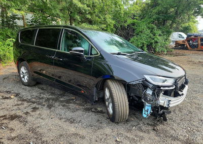2026 Chrysler Pacifica Limited, uszkodzenie: Przód, Copart lot 64559666, zdjęcie 4 z 14