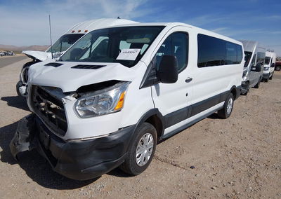 2019 Ford Transit-350 Xlt, daño Frontal derecho, Iaai lote 44688967, foto 2 de 6