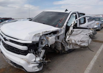 2023 Chevrolet Silverado 1500 4wd  Short Bed Rst, daño Lateral izquierdo, Iaai lote 45156304, foto 6 de 11