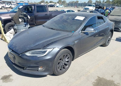 2019 Tesla Model S 100d/75d/long Range/standard Range, daño Lateral derecho, Iaai lote 45444542, foto 2 de 18