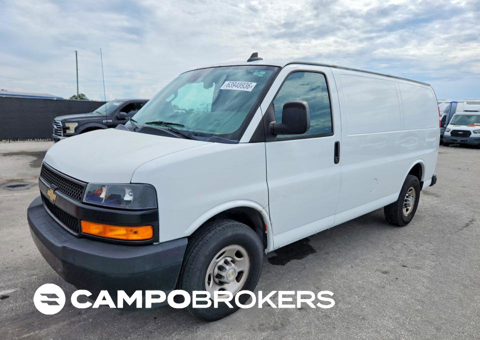 2020 Chevrolet Express G2500, uszkodzenie: Drobne wgniecenia/zarysowania, Copart lot 63948936
