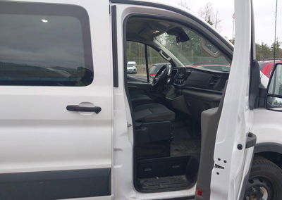 2023 Ford Transit-250, daño Trasero, Iaai lote 44895510, foto 5 de 6