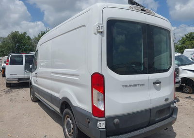 2020 Ford Transit-250, daño Frontal derecho, Iaai lote 45487158, foto 3 de 6