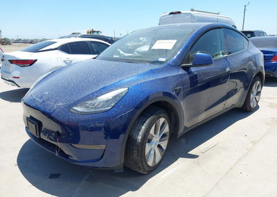 2022 Tesla Model Y Long Range Dual Motor All-wheel Drive, Right Side damage, Iaai lot 45143214, photo 2 of 16