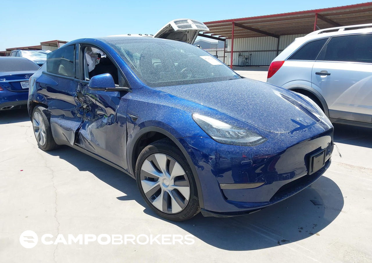 2022 Tesla Model Y Long Range Dual Motor All-wheel Drive, Right Side damage, Iaai lot 45143214